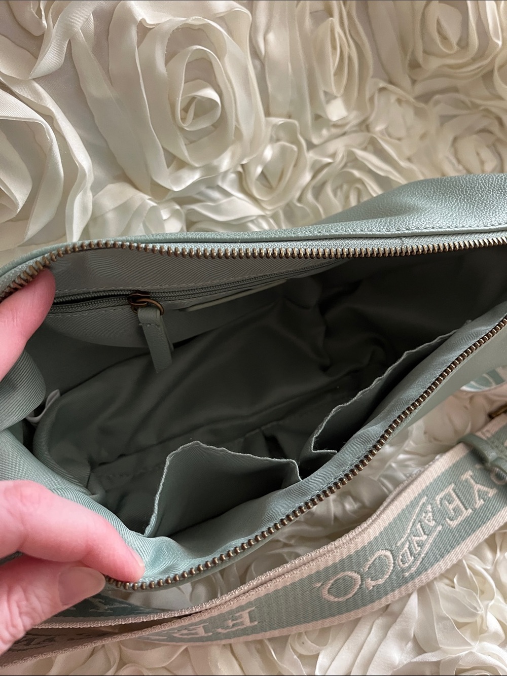 Frye & Co. Spencer Chic Sling Bag - Picture 7 of 9